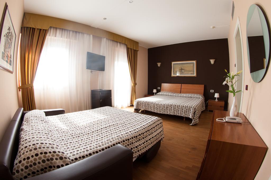 Hotel Master Albignasego Zimmer foto